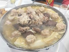 杀猪菜-一口猪海鲜浑锅·东北家常菜