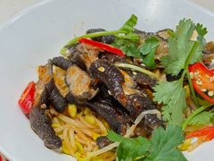 麻油黑鸡脚-禄鼎记·排队俩小时都要吃的酸菜鱼(石牌桥店)