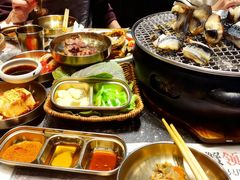 -草家酱蟹炭火烤肉店(珲春南路一店)