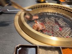 -铭牛烧肉·和牛海鲜自助(高新月牙湖店)