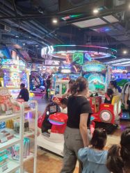 -卡通尼乐园(景枫中心店)