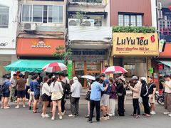-Bánh Mì Huynh Hoa