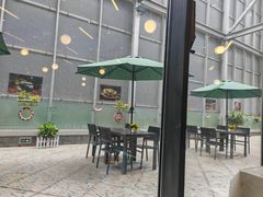 -汽车博物馆主题餐厅