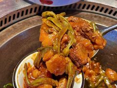 -山河屯铁锅炖·非遗东北菜(南山店)