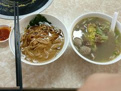 -华威达牛庄(黄埔大道西店)