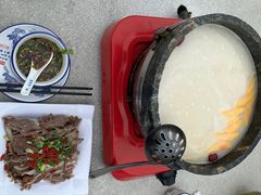 -墨脱石锅椰子鸡•香草鸭•东山羊(大东海店)