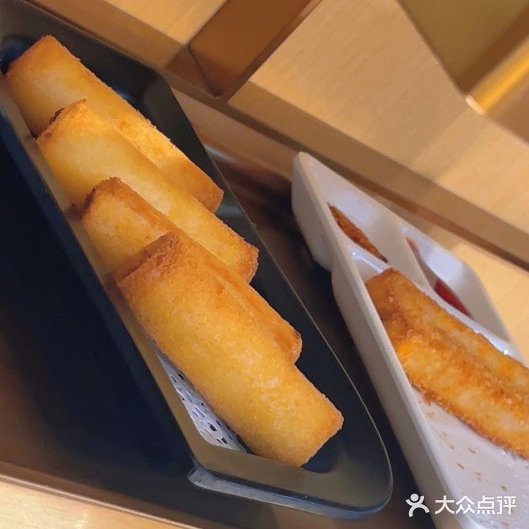 今天火锅吃撑了，超满足