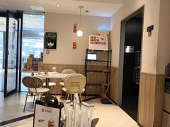 -必胜客(大坪英利店)