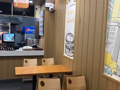 -华莱士·全鸡汉堡(大东海店)