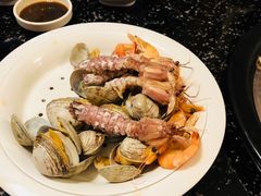 -日进一片海.生腌海鲜火锅.宵夜烧烤(三里屯总店)