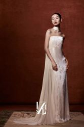 -Renee芮亦婚纱(原丽莎)