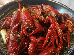 -肥肥虾庄·金牌油焖大虾(杨园滨江时代walk店)