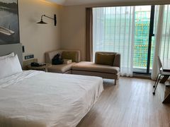 -杭州西湖湖滨银泰亚朵酒店