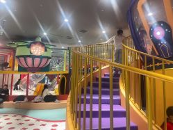 -Qmiss家庭娱乐中心(恒隆广场店)