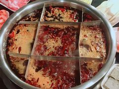 -邓莽子老火锅(中兴路总店)