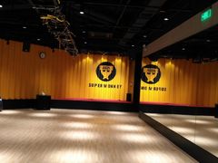 -超级猩猩健身·私教(上海体育场店)