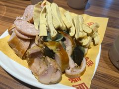 -六泰居·尔滨地标·东北菜(松北店)