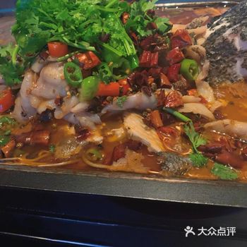 来一场酣畅淋漓的夏日啤酒畅饮夜场趴