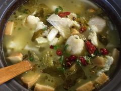 -周鱼小馆石锅酸菜鱼(活力汇店)