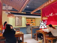 大堂-半步颠小酒馆(昆山旗舰店)