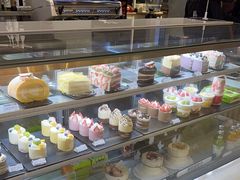 -焙丽拾光(麦凯乐直营店)