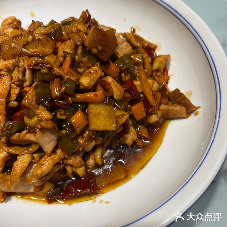 有氛围感又有好味道的湘菜餐厅，还不速度来打卡！