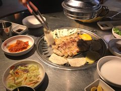 -缸桶屋韩国料理·全程帮烤(泰禾店)