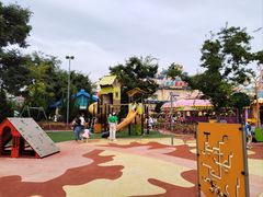 -七彩云南欢乐世界