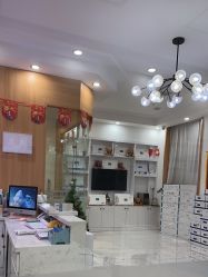 -靓芙泉祛痘.科技美肤连锁