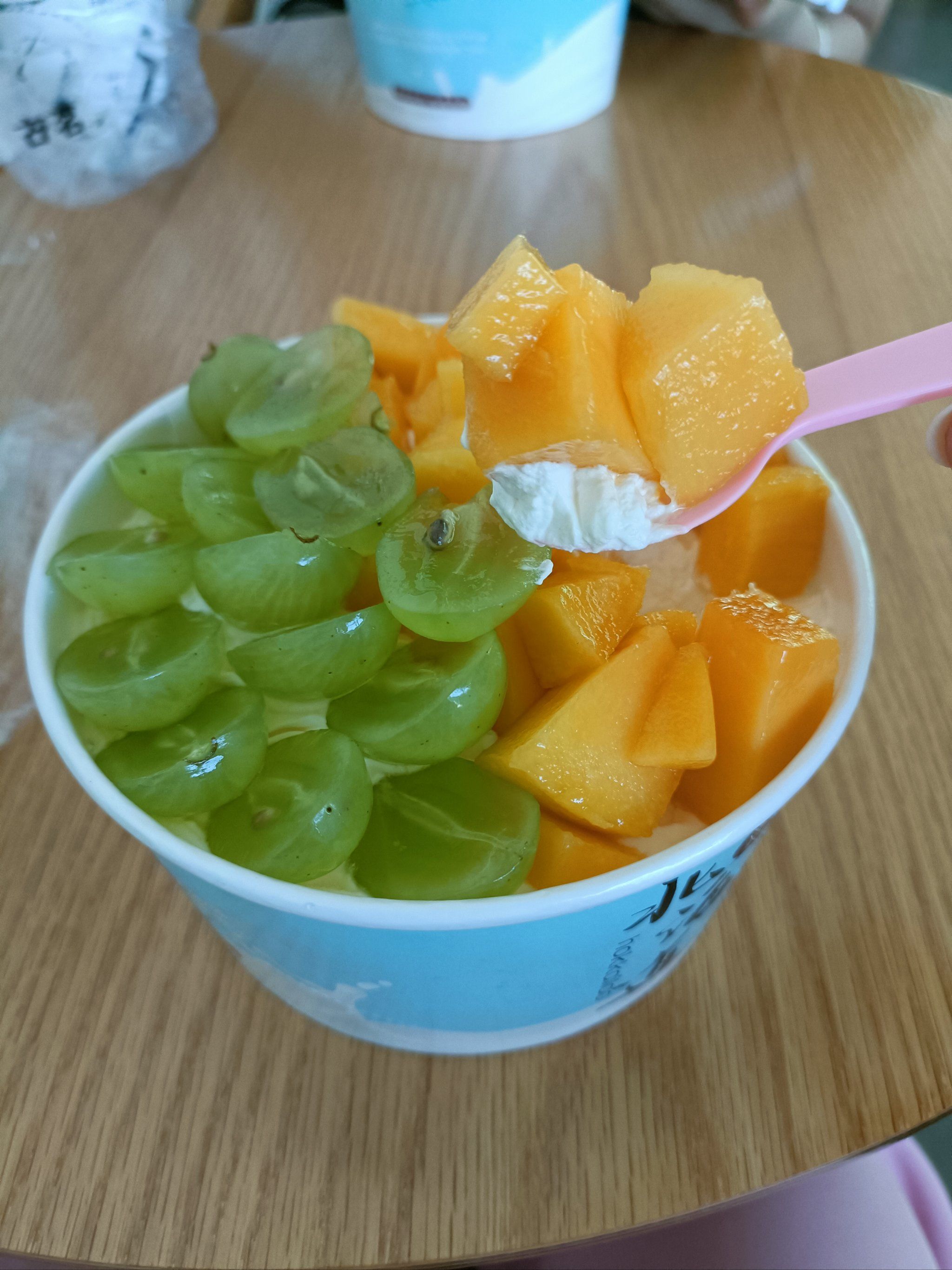 这家位于大学城的蛋糕店,都是新鲜水果现做的