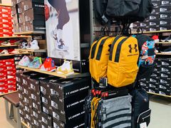 -UNDER ARMOUR(八达岭奥莱店)