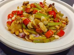 -艳阳天民俗村(公园路店)