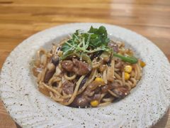 -Dragon Pizza•圆脸龙披萨·牛排餐厅