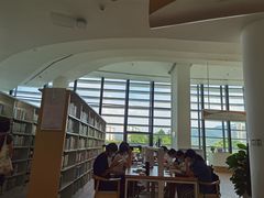 -广州市白云区图书馆