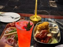 -上海锦江汤臣洲际大酒店柒酒廊