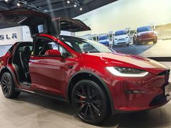 -TESLA 特斯拉(上海太古汇体验店)