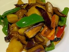 -关东小磨东北菜(上海长风大悦城店)