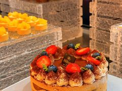 -元一希尔顿酒店·鲜切牛肉火锅禅自助餐厅