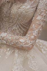 -艾米丽婚纱礼服