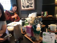 -星巴克(杭州湖滨银泰E区店)