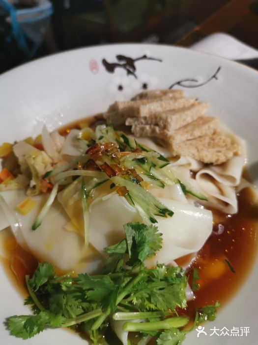 楼兰新疆主题餐厅(万达广场宝山店)石河子凉皮图片