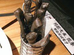 蘸汤吃的黑油条-太二酸菜鱼(福州泰禾店)