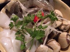-Cuc Gach Quan Restaurant