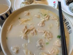 鱼片汤馄饨-留芳·文旅古月楼(老街店)