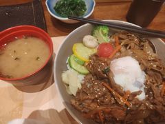 日式牛肉盖浇饭-山葵家居酒屋(天目里店)