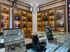 -回瑞眼镜·蔡司·依视路官方授权店(广益路万达店)