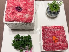 -左庭右院鲜牛肉火锅黑金店(陆家嘴中心店)