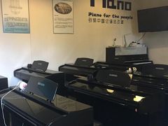 -朗韵钢琴学校(中环金界店)