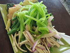 -金卯白肉罩火烧