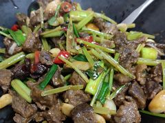 干锅牛腩-牛八宝桂林米粉(八里庄店)